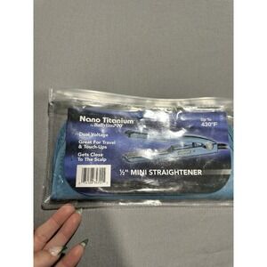 Baby Bliss Nano Titanium 1/2" Mini Straightener Travel